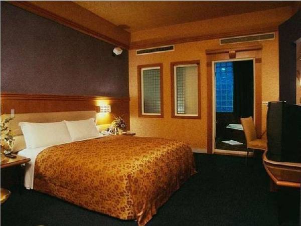 Holland Village Motel Hua Pin  3* Тайвань, Тайнань