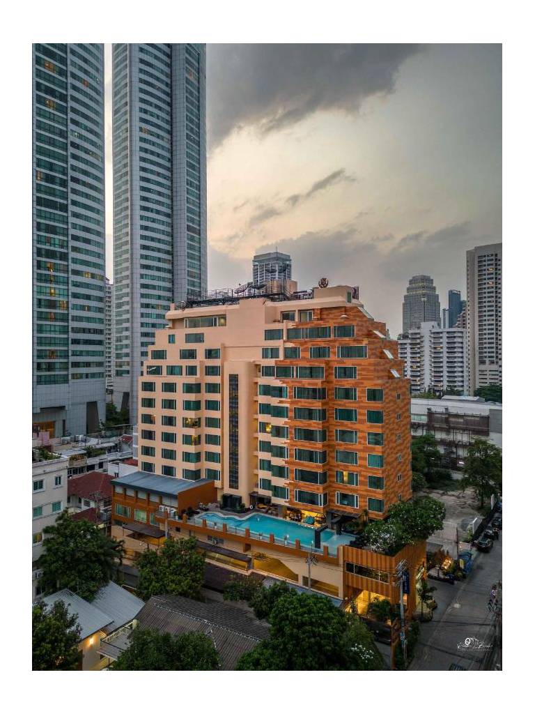 Golden Tulip Mandison Suites