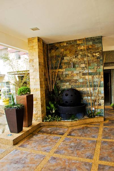 North Palm Hotel and Garden  2*