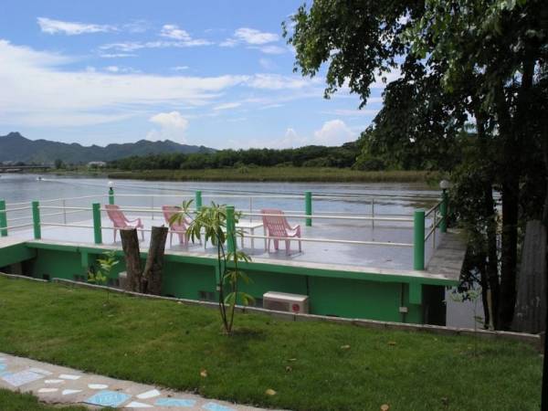 Rainbow Lodge Guest House  Таиланд, Канчанабури-Tа Cао