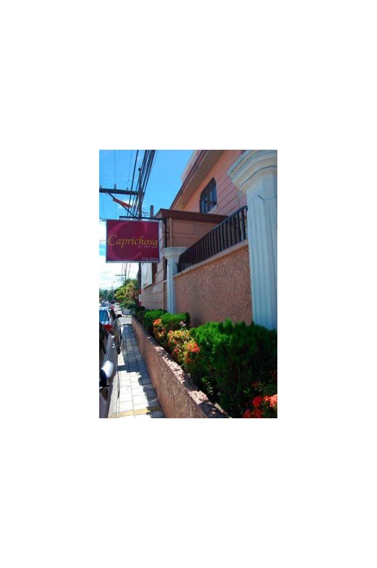 Rodello's Bed & Breakfast 