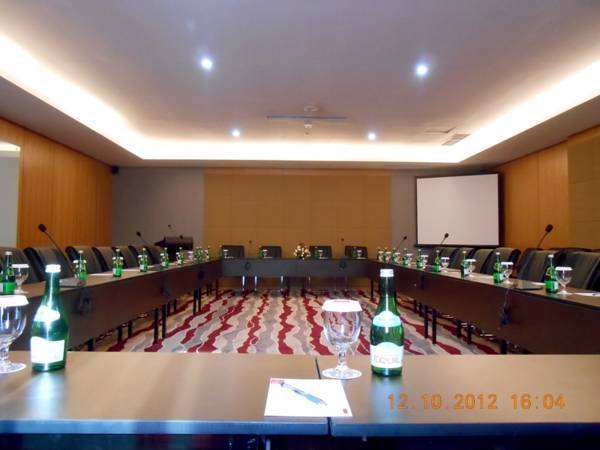 Emersia Hotel and Resort 4* Индонезия, Бандар-Лампунг