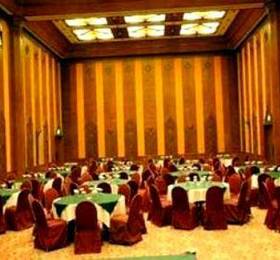 Pusako Hotel Bukittinggi  в Букиттинги