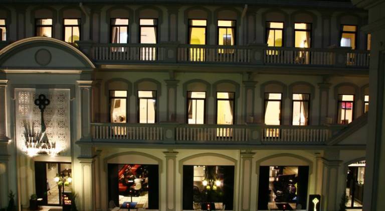 The Heritage Baan Silom