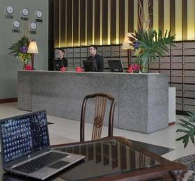 The Malayan Plaza Hotel  в Маниле