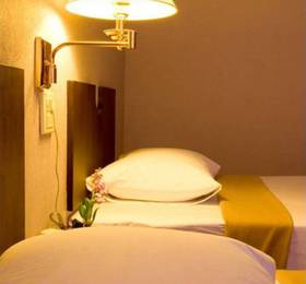 Queen Lotus Guesthouse  в Бангкоке