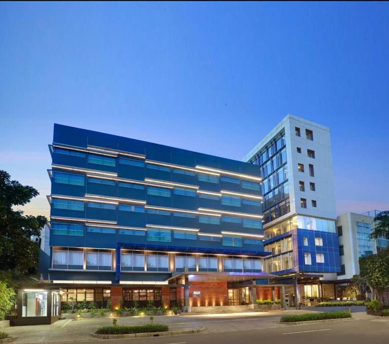 FaveHotel Seminyak