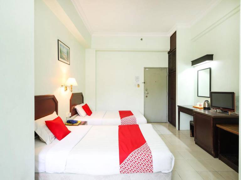 Grand Supreme Hotel 
