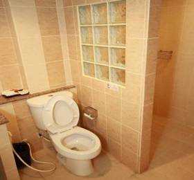 Rayong Lanna Hotel  в Районг-Бан Пае