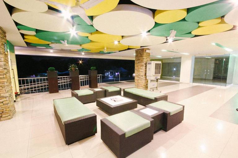 Go Hotels Bacolod 