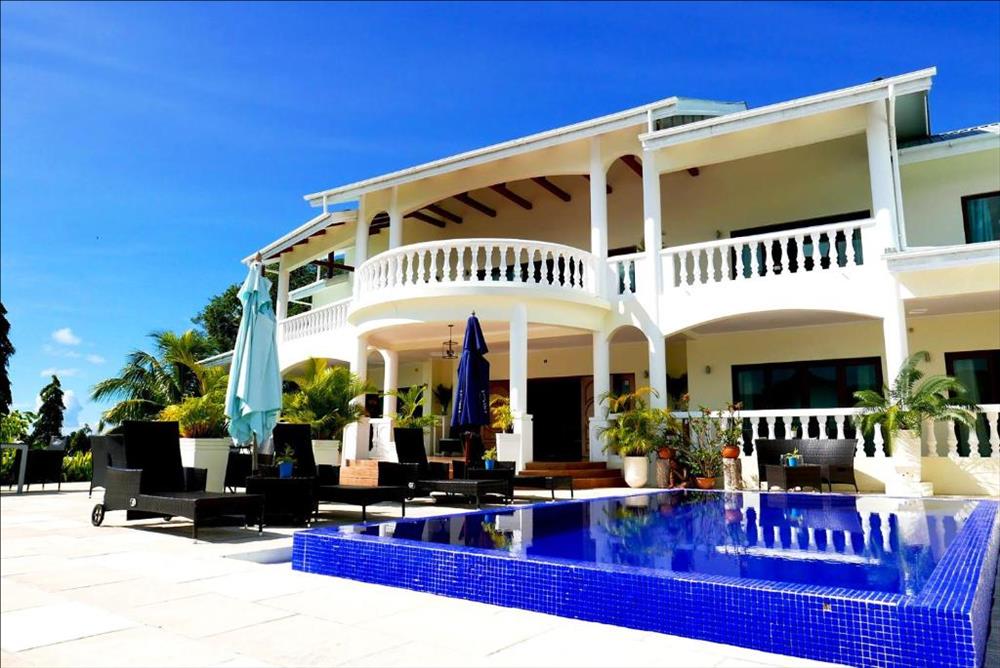 Petit Amour Villa 5*