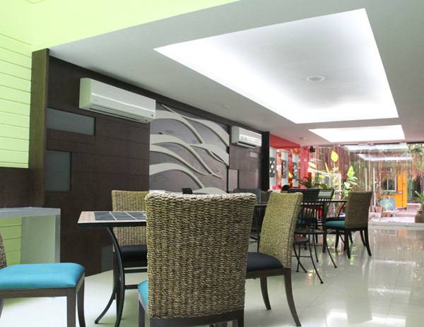 Oasis Inn Bangkok