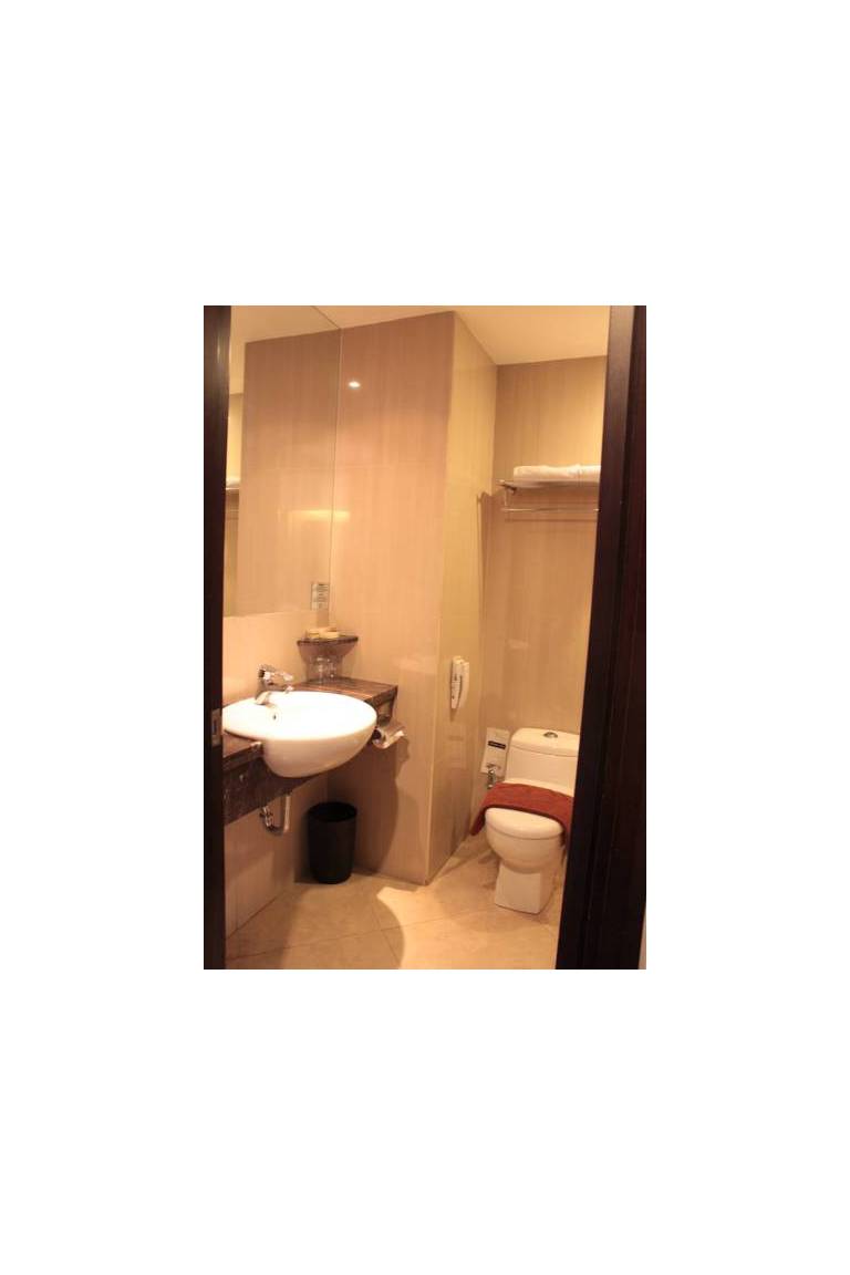 Losari Roxy Hotel