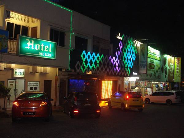 Hotel Pine Beach  3* Малайзия, Куантан