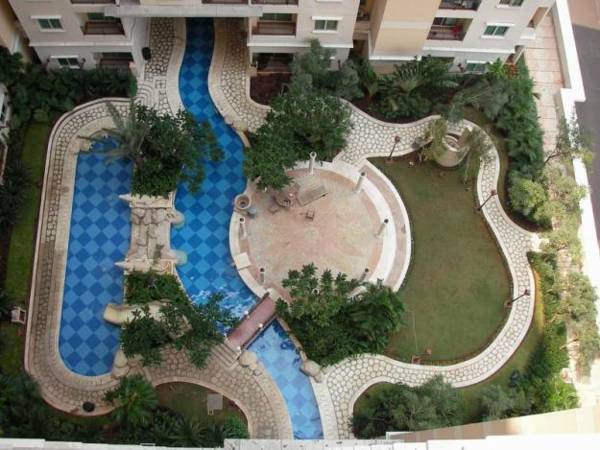 Maven Moi Suites