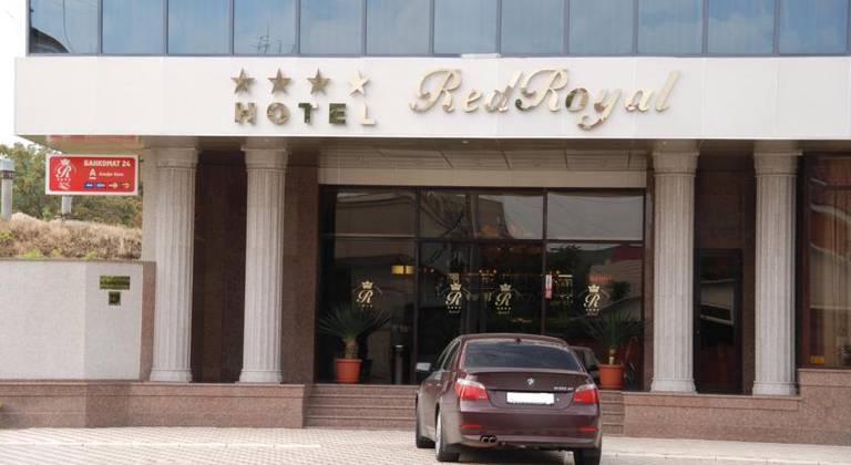 Red Royal Hotel