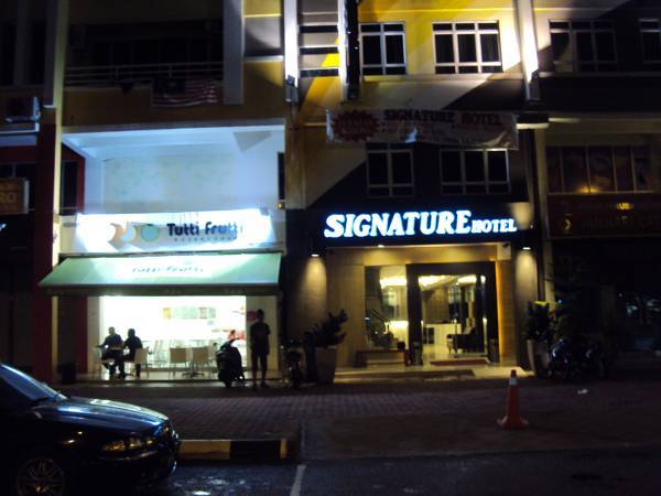 Signature Hotel  3* Малайзия, Куантан