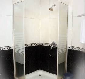 Dhaksina Hotel  в Медане