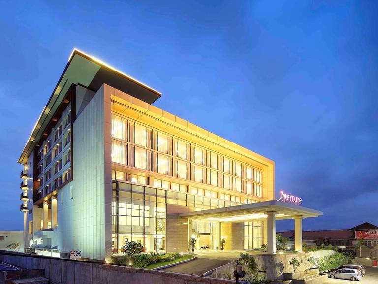 Mercure Padang 