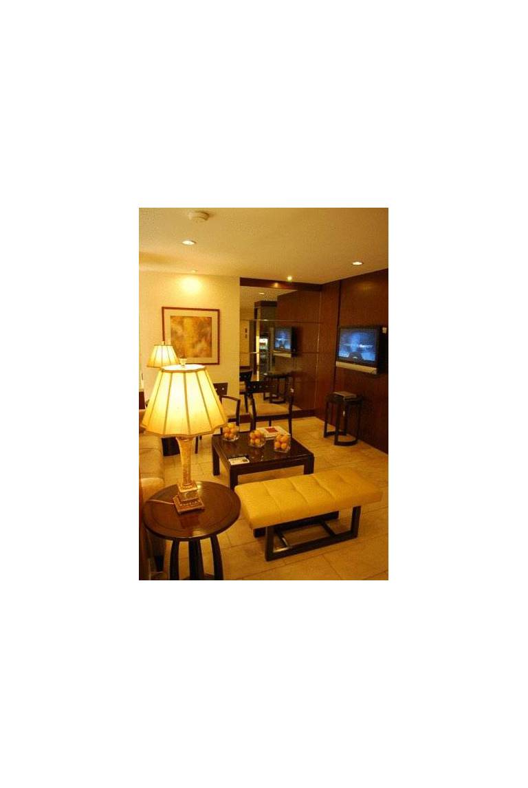 Lemon Tree Inn 