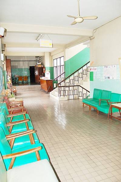Suksawad Hotel 