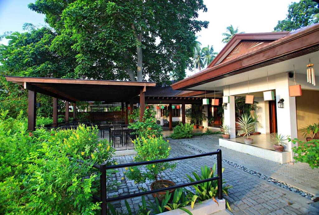 Hotel Tropika  3*