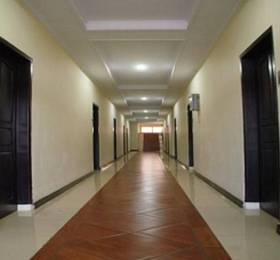 Nikita Hotel в Букиттинги