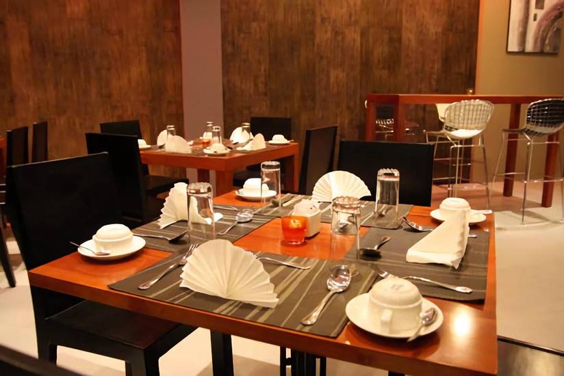 Plan B Hotel 2* Индонезия, Паданг