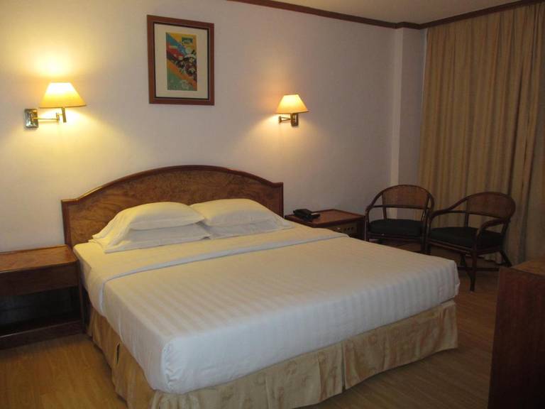 Sanbay Hotel 