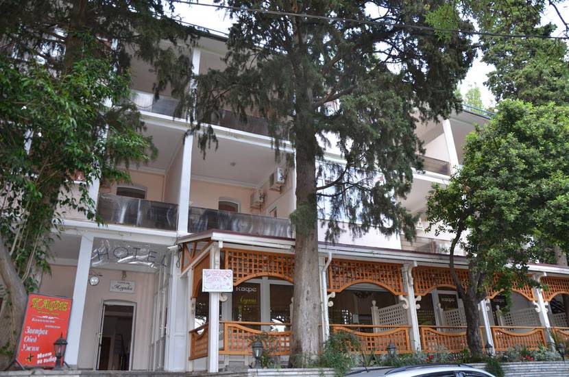 Алупка отель Россия, Алупка