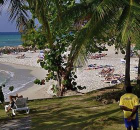 Carib Beach Apartments Negril  в Негриле