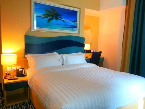 Holiday Villa Bahrain Hotel  4* Бахрейн, Манама