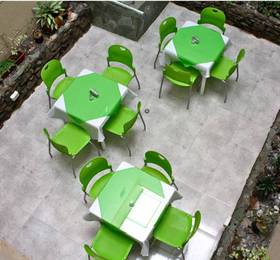 White House Laureles Hotel  в Медельин