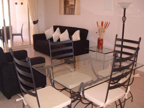 Royal Sea Crest Apartments 