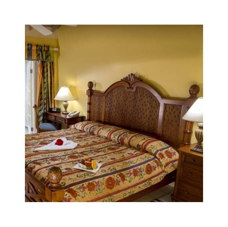 Seashore Bay Beach Resort 