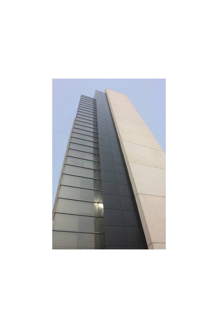 Hotel One Hussain Chowk 