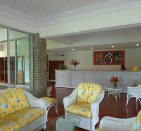 Grand View Beach Hotel  в Кингстауне