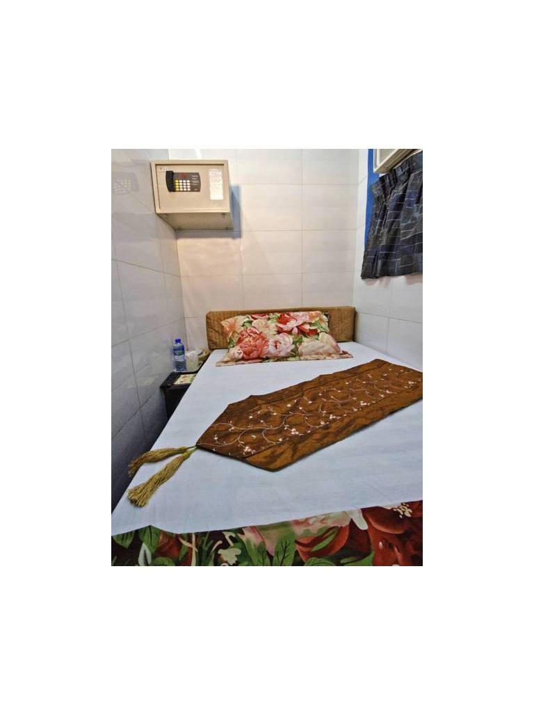 Kamal Traveller Hostel 