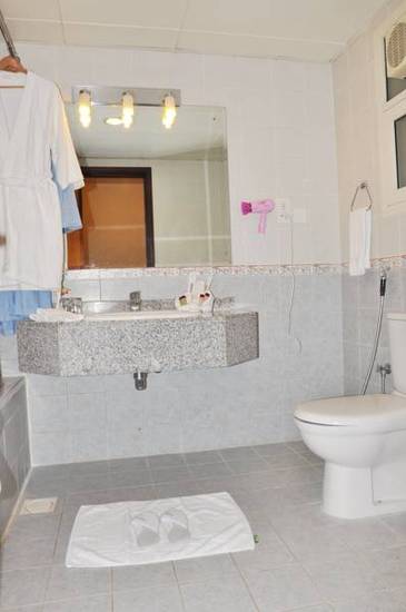 Nuzha Hotel Apartments 1* Оман, Маскат