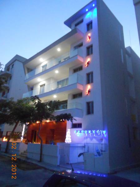 Mesogios House Suites  4*