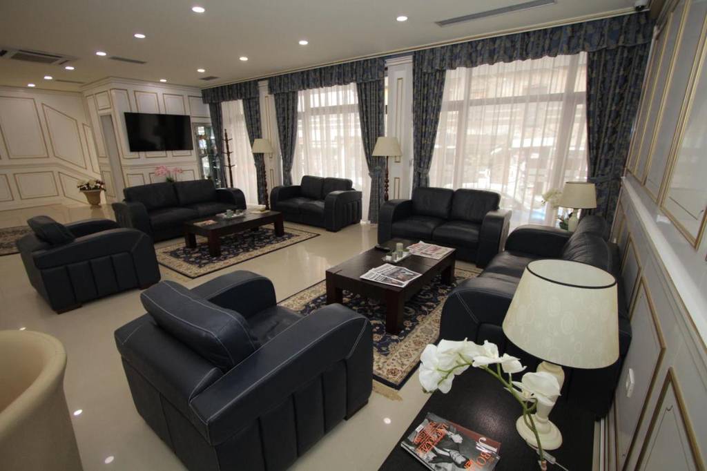 Capital Tirana Hotel 3*