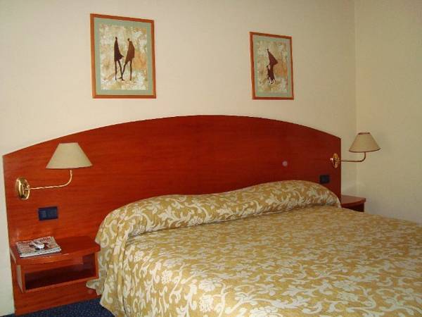 Hotel Firenze Tirana  3* Албания, Тирана