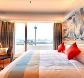 Hotel Riviera Macau  в Макао
