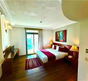 King's Suites Hotel в Бейруте
