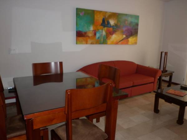 Suites House Hotel 