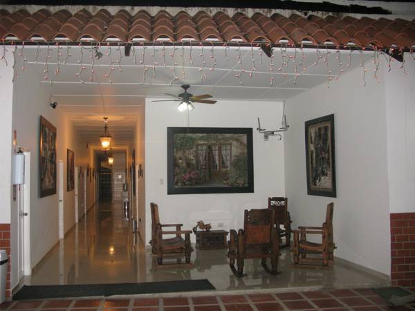 Hotel La Casona  2* Колумбия, Барранкилья