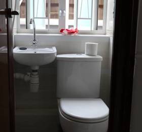 Canada Hotel  в Гонконге