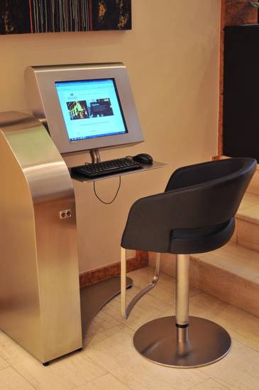 MonarC Hotel 4* Албания, Тирана