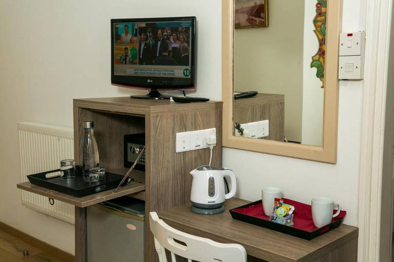 Fitos Inn