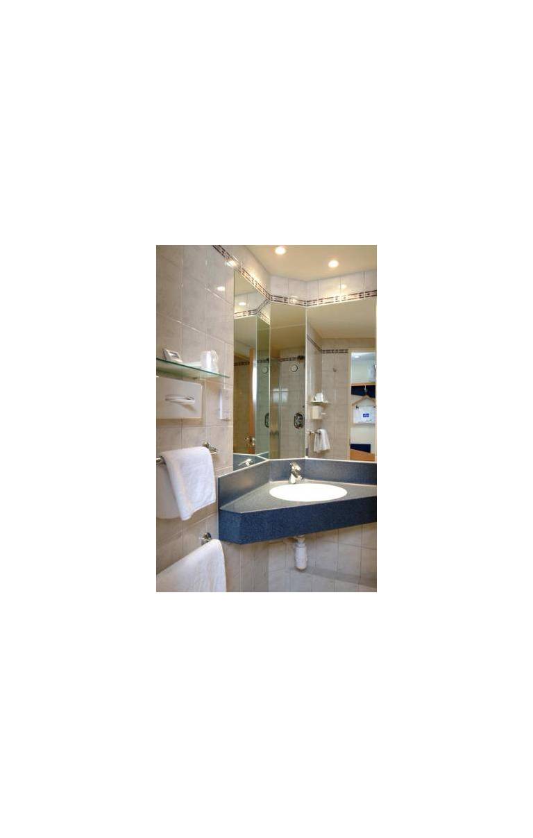 Holiday Inn Express Gloucester 